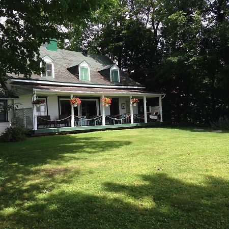 Auberge Les Blancs Moutons Saint-Laurent-de-l'ile d'Orleans Dış mekan fotoğraf
