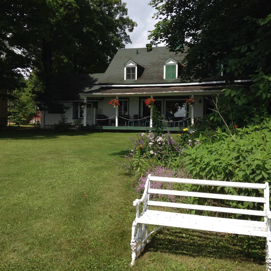 Auberge Les Blancs Moutons Saint-Laurent-de-l'ile d'Orleans Dış mekan fotoğraf