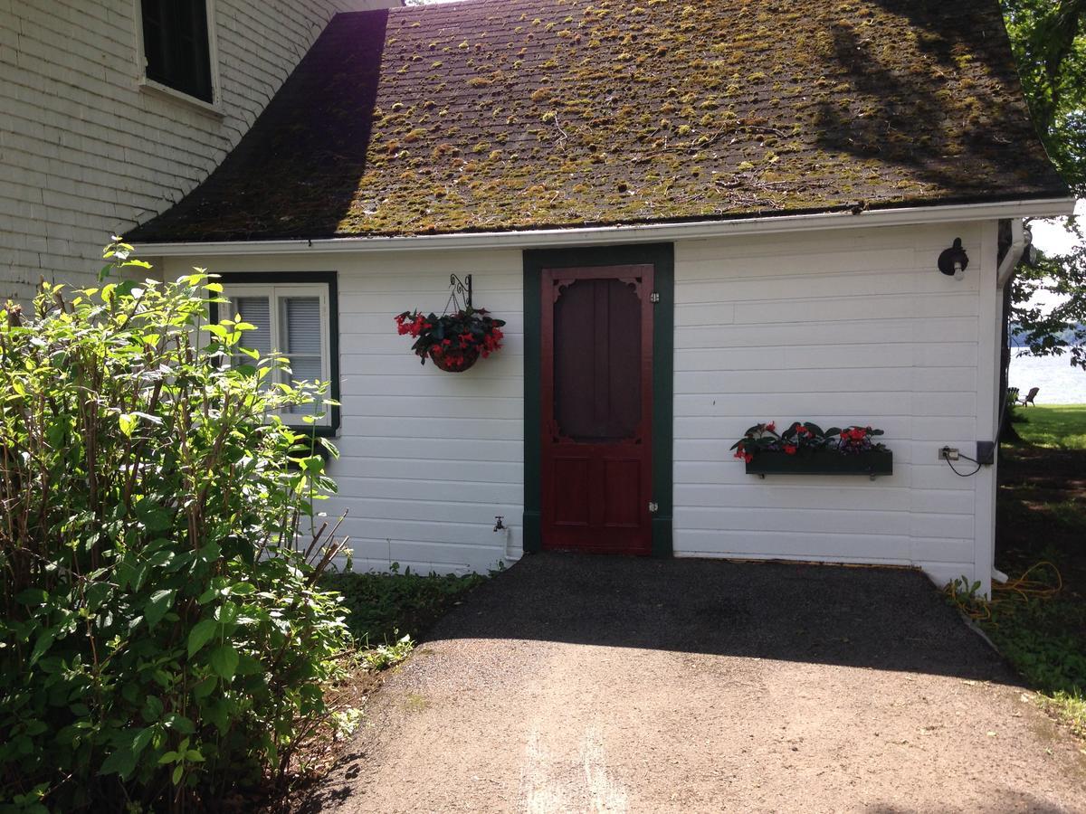 Auberge Les Blancs Moutons Saint-Laurent-de-l'ile d'Orleans Dış mekan fotoğraf